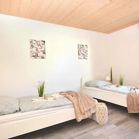 Co06-hi In Apartment *